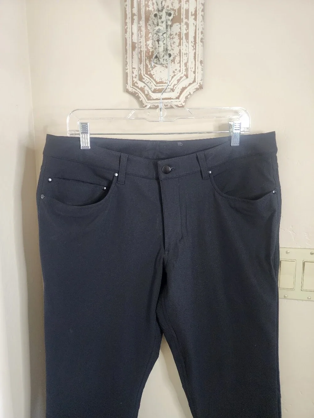 Lululemon Black ABC Slim-Fit 5-Pocket Pants Warpstreme Size 34